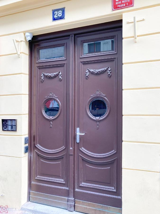 Colorful Wenceslas Square Apartment Praga Zewnętrze zdjęcie